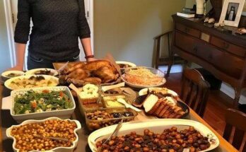 My Boyfriend Brought His Mom’s Food for Him to Eat at My Birthday Party