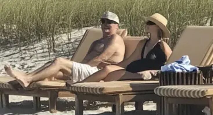 I Caught My Dad with a Young Lady on the Beach While He Was ‘On a Business Trip’