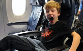 Boy Didn’t Stop Kicking My Seat during a Long Flight – My Dad Taught His Parents a Nice Lesson