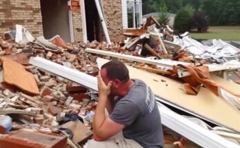 Son Who Didn’t Visit His Mother for Years Comes and Sees Her House Destroyed – Story of the Day